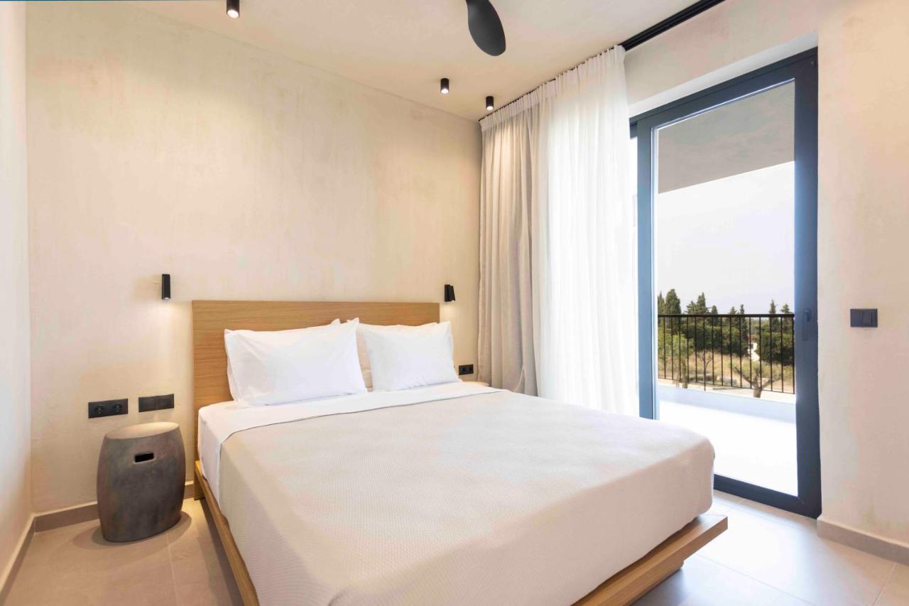 Pnoes Luxury Suites Paliouri Esterno foto