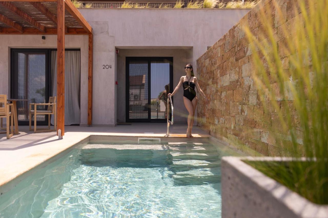 Pnoes Luxury Suites Paliouri Esterno foto