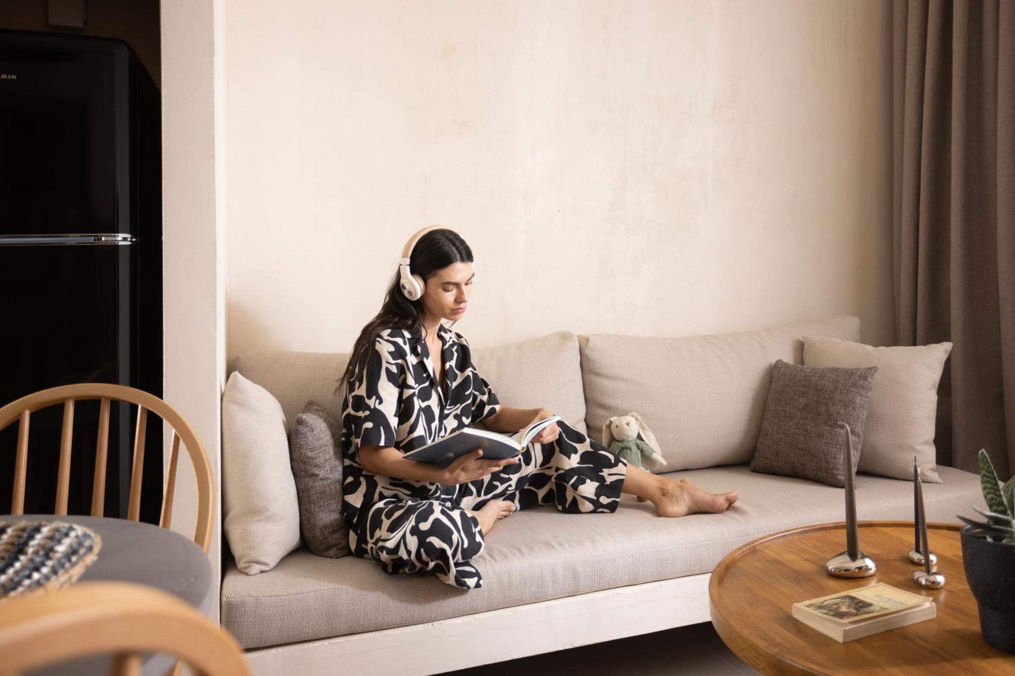 Pnoes Luxury Suites Paliouri Esterno foto